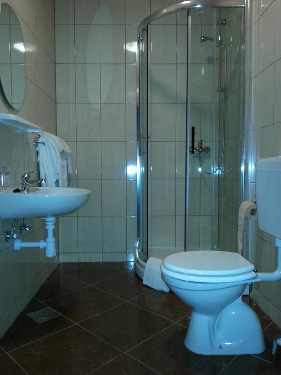 Hotel Gacka Otočac Habitación foto